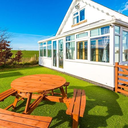 "Woodlands" By Greenstay Serviced Accommodation - Luxury 3 Bed Cottage In North Wales With Stunning Countryside Views & Parking - Close To Glan Clwyd Hospital - The Perfect Choice For Contractors, Business Travellers, Families And Groups Bodelwyddan Экстерьер фото