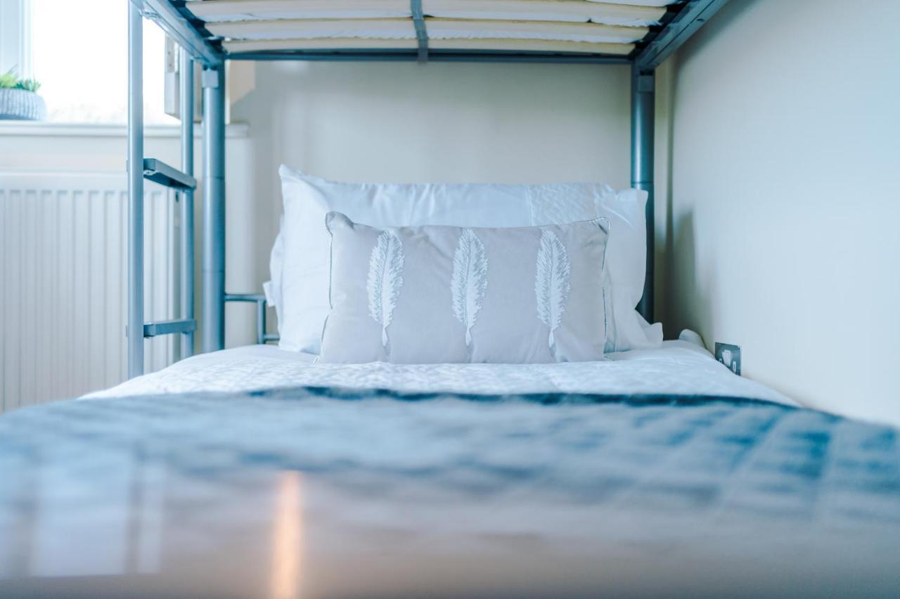 "Woodlands" By Greenstay Serviced Accommodation - Luxury 3 Bed Cottage In North Wales With Stunning Countryside Views & Parking - Close To Glan Clwyd Hospital - The Perfect Choice For Contractors, Business Travellers, Families And Groups Bodelwyddan Экстерьер фото